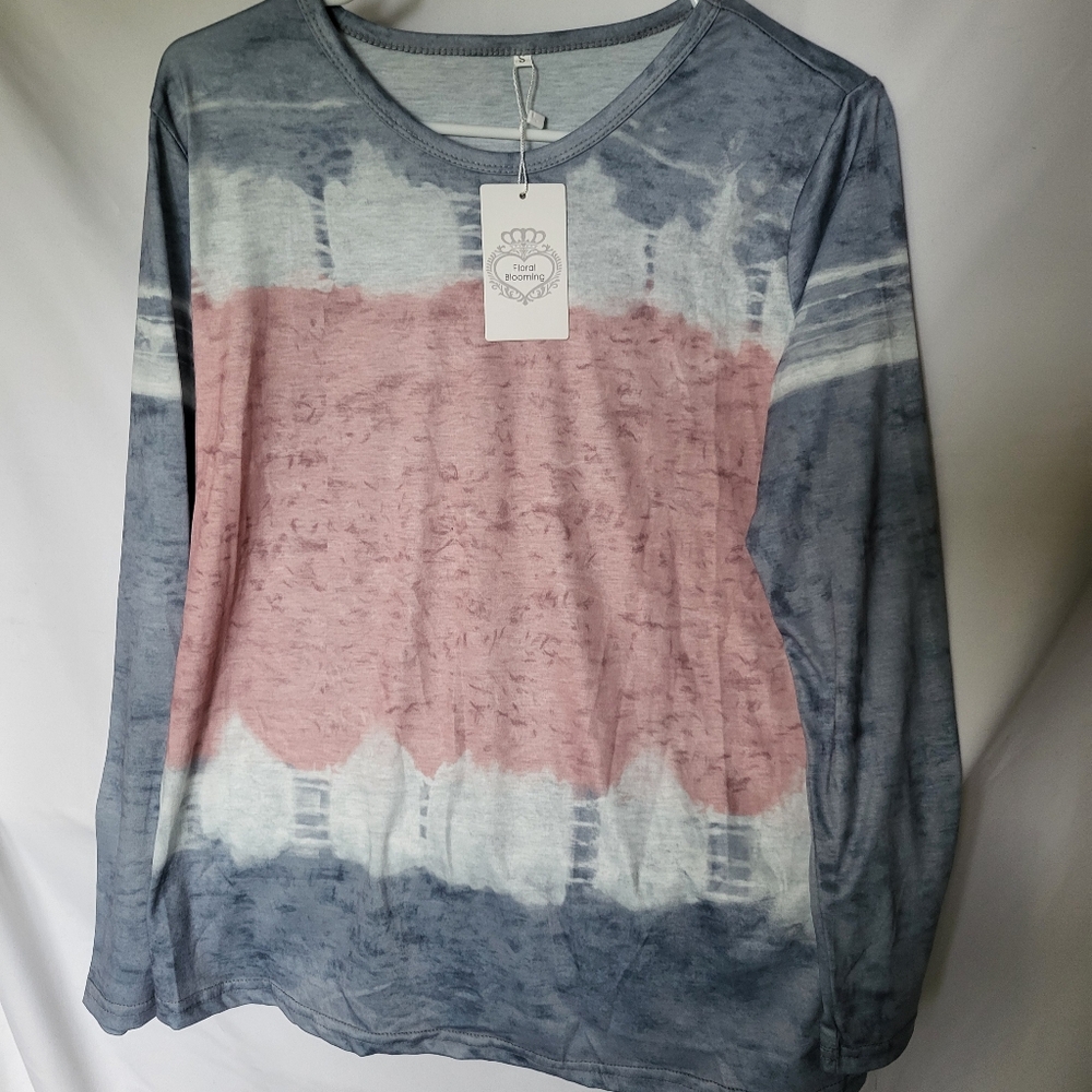 Floral Blooming Colorful Striped Tie-Dye Lightweight Long Sleeve